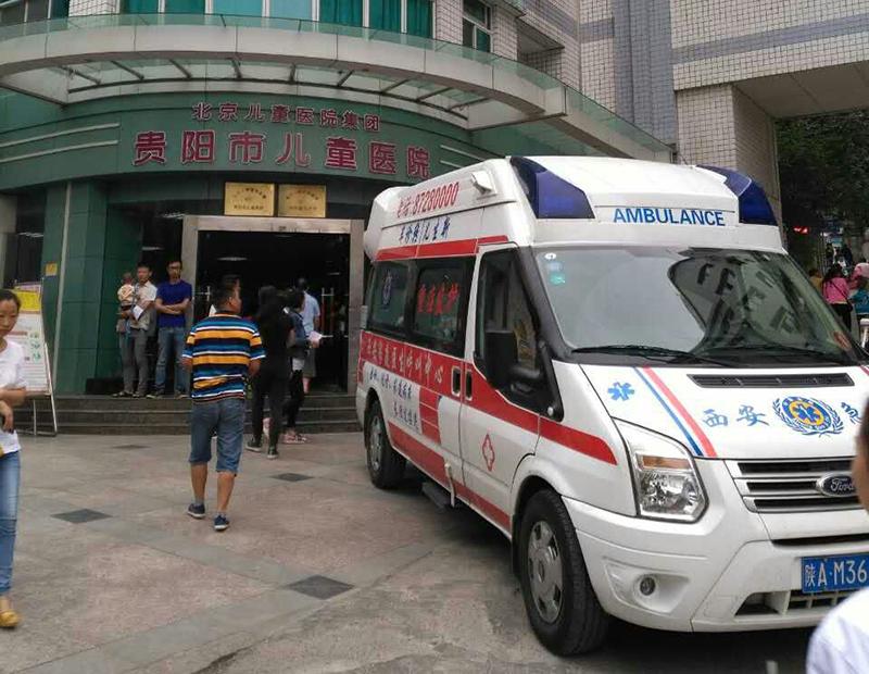 日嘎则救护车转院